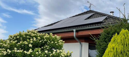 Reference Solární elektrárna s autonabíječkou a vyřízením dotace NZÚ - Polepy 