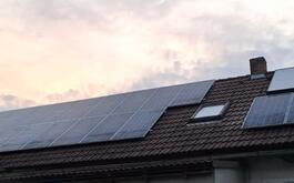 Reference Fotovoltaická elektrárna s dobíjením elektromobilu instalovaná v Kasejovicích v Plzeňském kraji