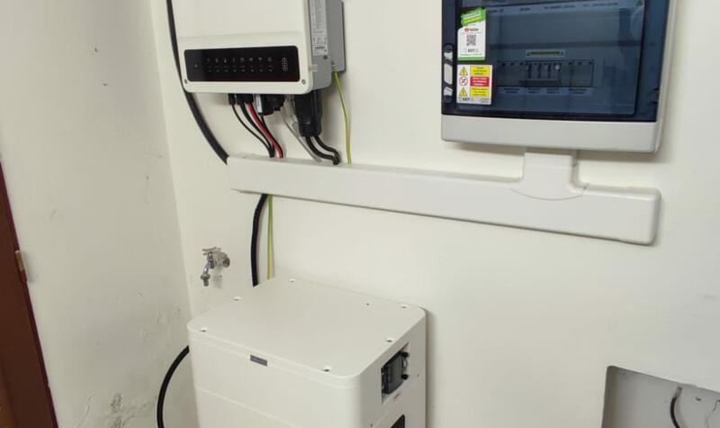 Reference: Instalace fotovoltaické elektrárny s vyřízením dotace - Brno-Kníničky 