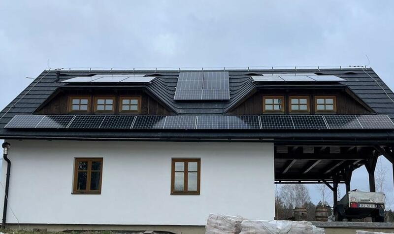 Reference: Fotovoltaická elektrárna s baterií a Wallboxem - Petrkov 