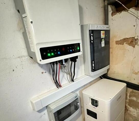 Reference: Fotovoltaická elektrárna s Wallboxem a vyřízením dotací - Tismice
