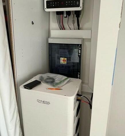 Reference: Fotovoltaická elektrárna s možností ukládání vyrobené energie do baterií - Herink 