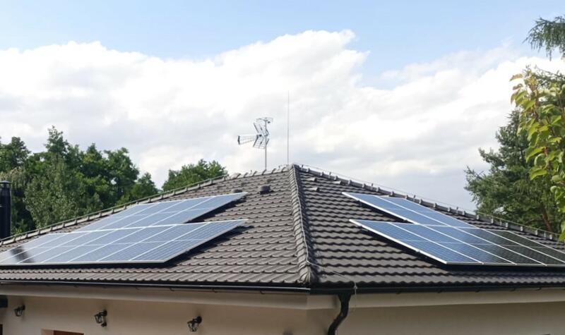 Reference: Fotovoltaická elektrárna s možností uložení do baterií - Louňovice