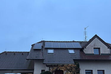 Reference: Fotovoltaika s výkonem 9,9 kWp a ukládáním do baterií - Lubná 