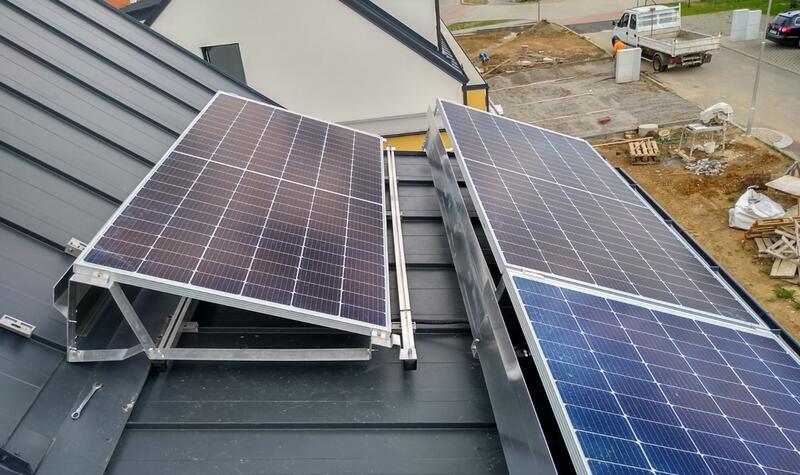 Reference: Fotovoltaická elektrárna s bateriemi a Wallboxem - Jaroměřice nad Rokytnou 