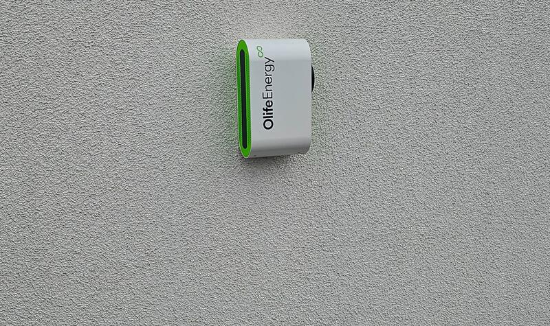 Reference: Fotovoltaika s baterií a nabíjecí stanicí pro elektromobil - Herink 