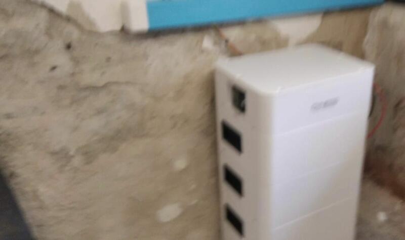 Reference: FVE s instalací bateriového úložiště a vyřízením dotace - Chomutov 
