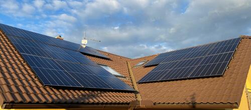 Reference Fotovoltaická elektrárna s uchováním vyrobené energie v bateriích - Miskovice-Přítoky