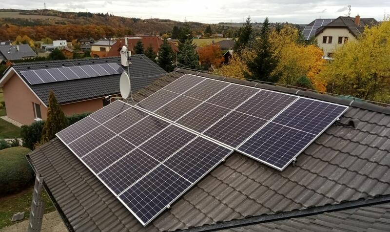 Reference: Solární elektrárna s využitím bateriového systému - Hradištko