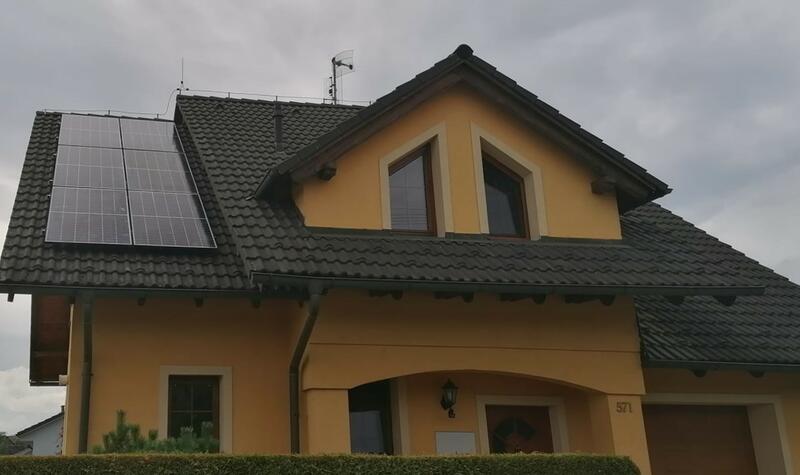 Reference: Fotovoltaická elektrárna s dotaci na bateriový systém realizovaná v Lázních Bělohradě 
