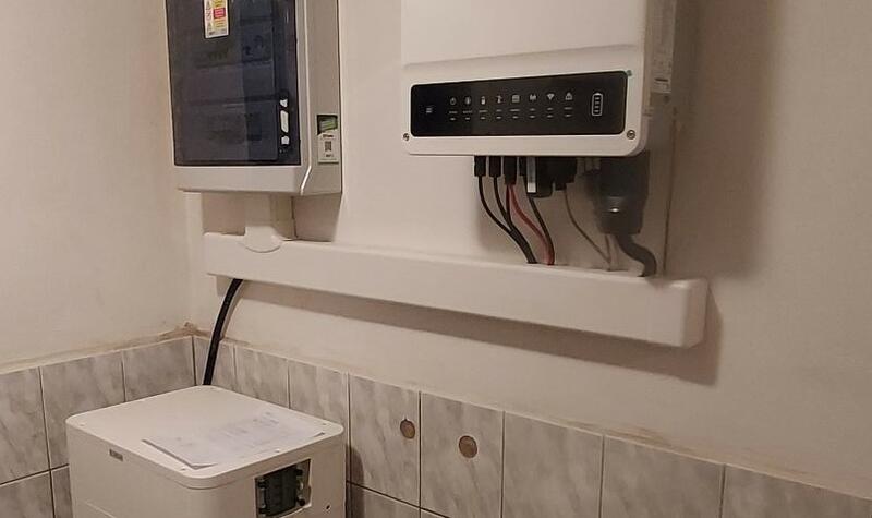 Reference: Fotovoltaická elektrárna s instalací bateriového systému - Rousměrov 