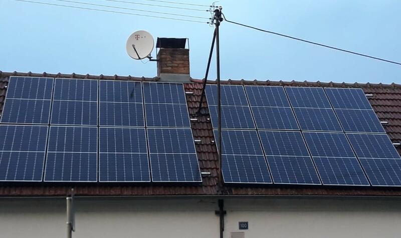 Reference: Fotovoltaika s baterii o kapacitě 10,65 kWh instalovaná v Obratani 