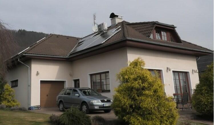 Reference: Solární elektrárna s výkonem 5,39 kWp instalovaná v Berouně 