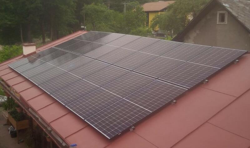 Reference: Fotovoltaická elektrárna s autonabíječkou, instalovaná v Ústí u Vsetína 