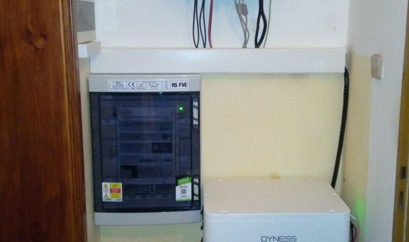 Reference: Fotovoltaická elektrárna s autonabíječkou, instalovaná v Ústí u Vsetína 