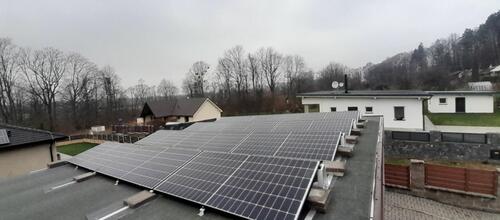 Reference Fotovoltaika s baterií a nabíjecí stanicí pro elektromobil - Baška 