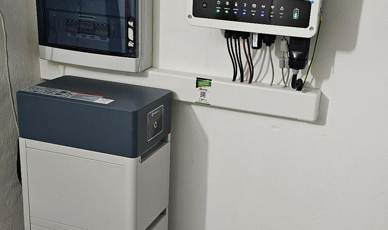 Reference: Realizace FVE s uložením do baterií o kapacitě 10,65 kWh - Žichovice