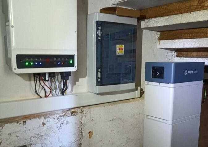 Reference: Solární elektrárna s bateriovým úložištěm - Plzeň 