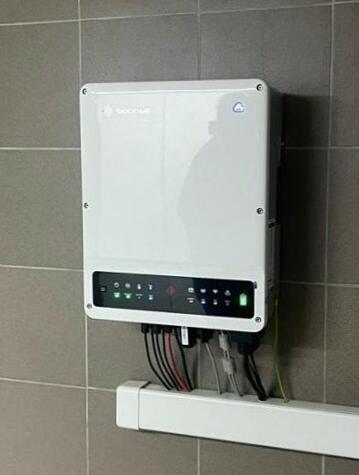 Reference: Instalace fotovoltaiky na míru s bateriovým úložištěm - Markvartovice