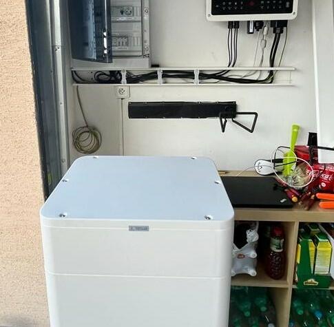 Reference: Realizace fotovoltaické elektrárny s bateriovým úložištěm - Dolany 