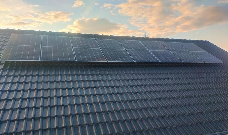 Reference: Fotovoltaická elektrárna s akumulací do baterie - Popůvky
