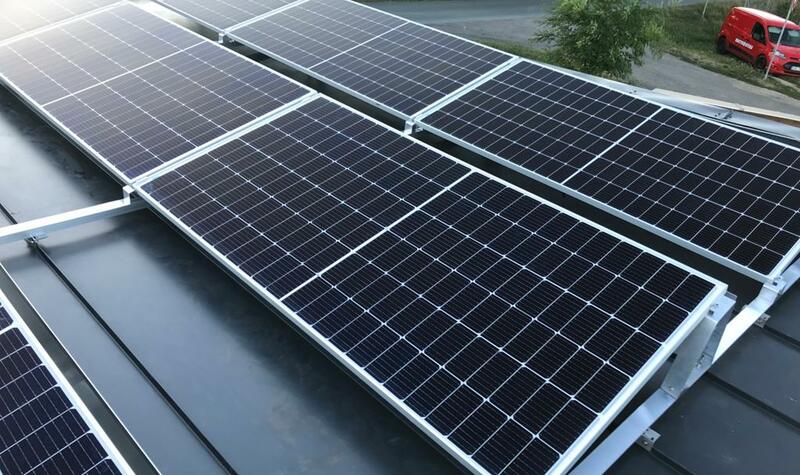 Reference: Fotovoltaická elektrárna s výkonem 5,4 kWp - Heřmanova Huť 