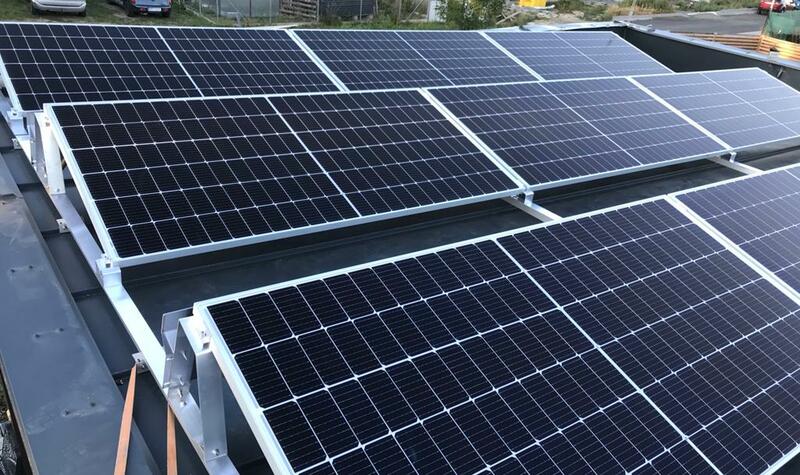 Reference: Fotovoltaická elektrárna s výkonem 5,4 kWp - Heřmanova Huť 