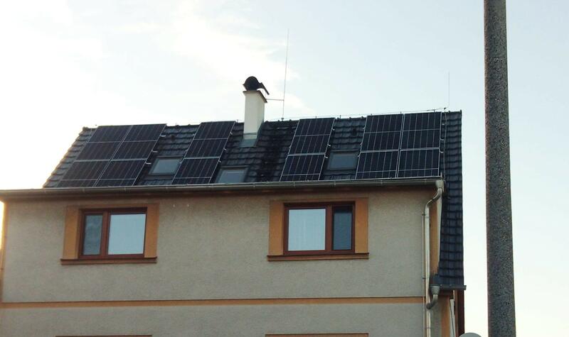 Reference: Instalace 12 solárních panelů na sedlovou střechu - Horažďovice 