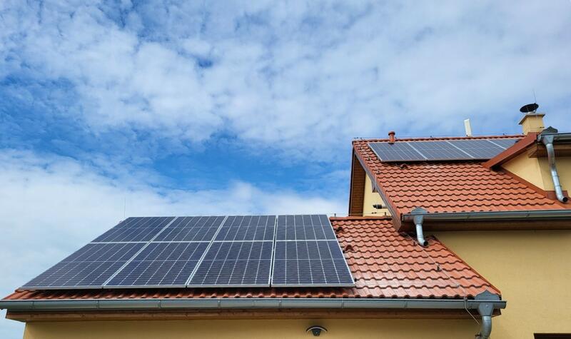 Reference: Realizace fotovoltaické elektrárny a bateriového úložiště - Všestudy