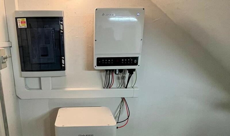 Reference: Fotovoltaická elektrárna s baterií- Valašské Meziříčí 
