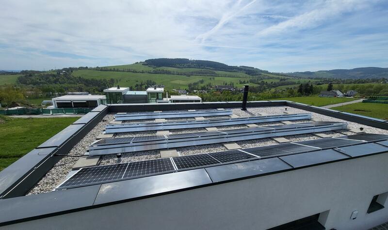 Reference: Fotovoltaika s výkonem 8,1 kWp instalovaná v Jeřmanicích