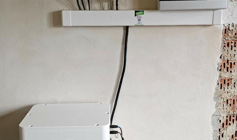 Reference: FVE na míru s nabíjecí stanici pro elektromobily - Chlumín