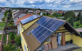 Reference Solární elektrárna s dobíjecí stanici pro elektromobil - Velký Osek