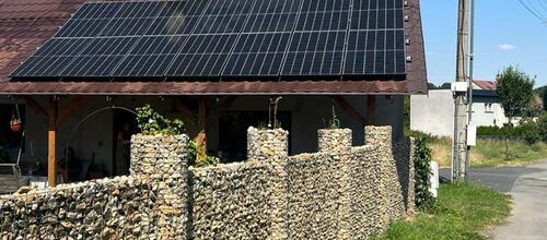 Reference Solární elektrárna o výkonu 6,3 kWp s baterii - Mikulovice 