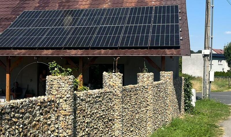 Reference: Solární elektrárna o výkonu 6,3 kWp s baterii - Mikulovice 