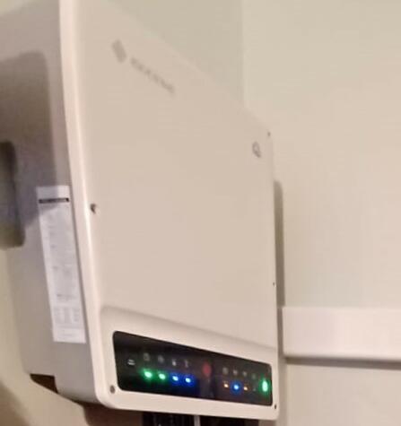 Reference: Solární elektrárna o výkonu 6,3 kWp s baterii - Mikulovice 