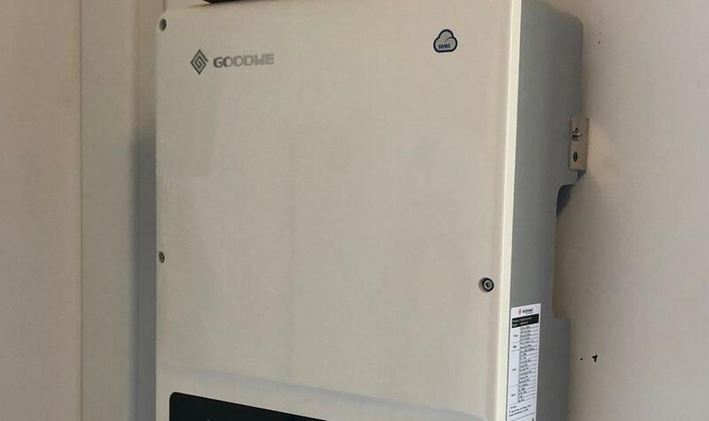 Reference: Realizace fotovoltaické elektrárny na míru s bateriovým úložištěm - Kněžmost-Malobratřice