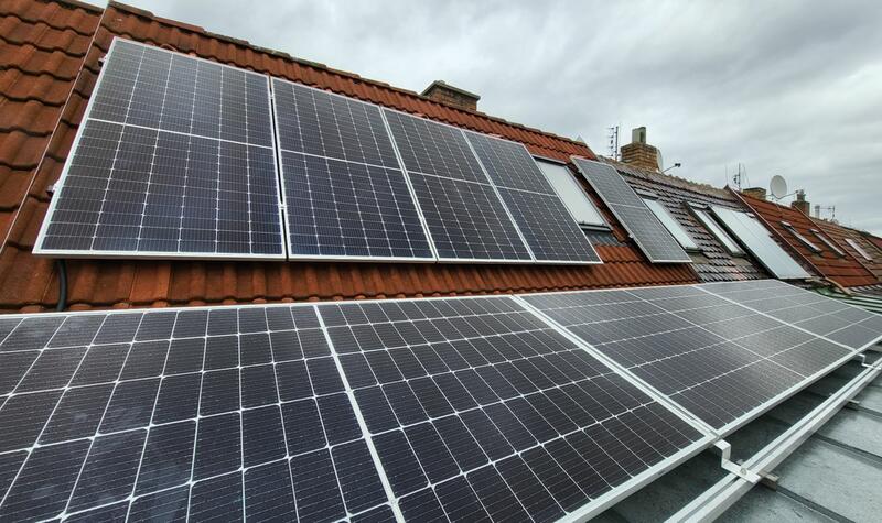 Reference: Instalace fotovoltaiky s výkonem 3,6 kWp - Praha-Záběhlice