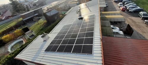 Reference Fotovoltaická elektrárna na autodílně - Hulín