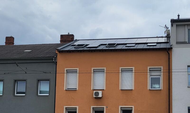 Reference: Fotovoltaická elektrárna instalovaná na bytový dům v Olomouci