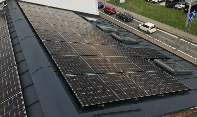 Reference: Fotovoltaická elektrárna instalovaná na bytový dům v Olomouci