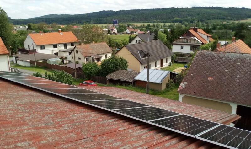 Reference: Instalace fotovoltaické elektrárny s dobíjecí stanici pro elektromobil - Drhovy
