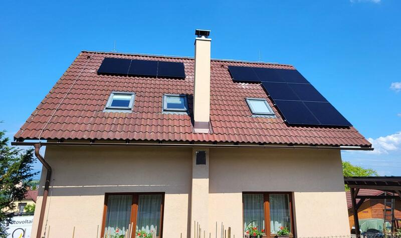 Reference: Fotovoltaická elektrárna s profesionální instalací - Lomnice nad Popelkou
