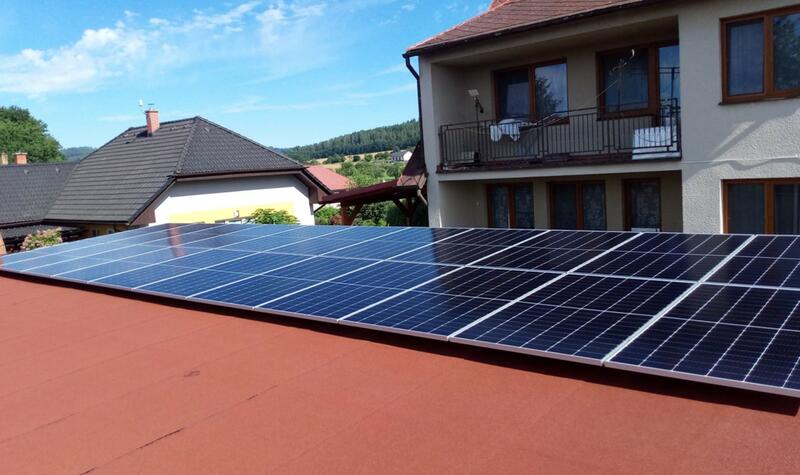 Reference: Solární elektrárna s dobíjecí stanici pro elektromobil - Řepice