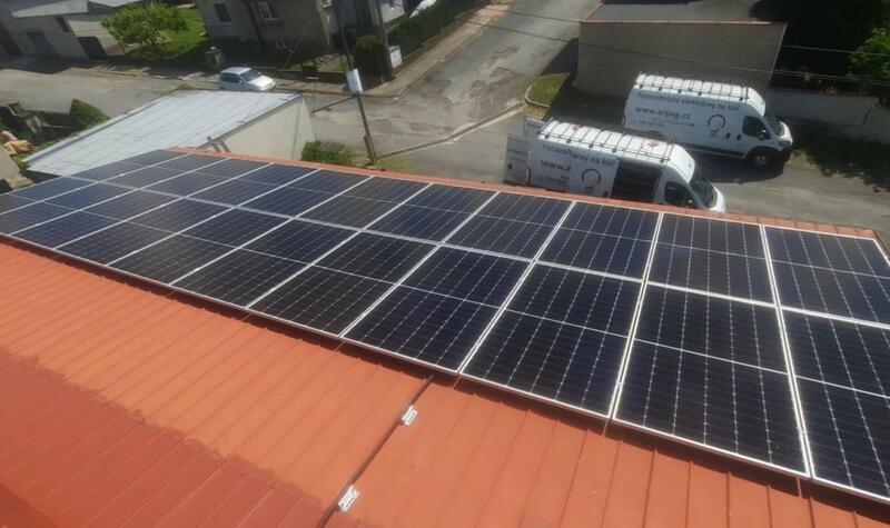 Reference: FVE s výkonem 9,9 kWp a baterii o kapacitě 17,75 kWh - Pchery