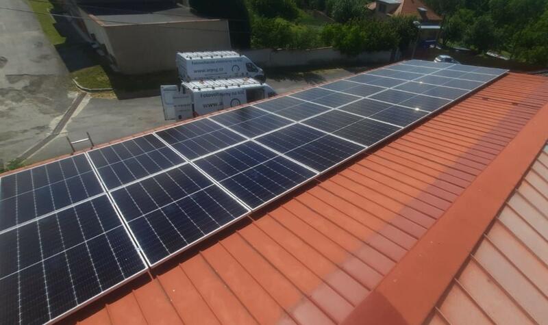 Reference: FVE s výkonem 9,9 kWp a baterii o kapacitě 17,75 kWh - Pchery