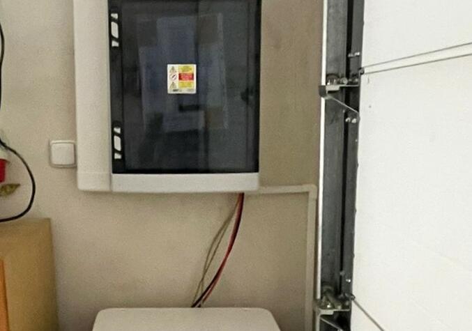 Reference: Fotovoltaická elektrárna na míru instalovaná v Pustiměři 