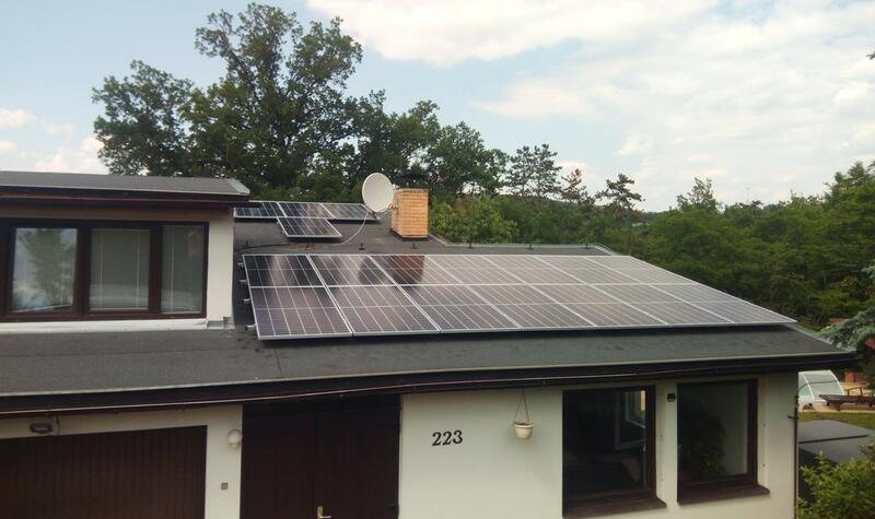 Reference: Solární elektrárna instalovaná na šikmou střechu - Zadní Třebaň 