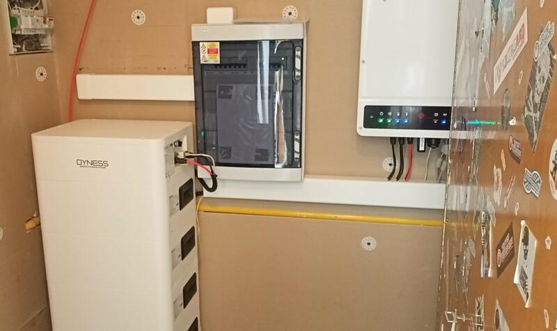 Reference: Fotovoltaická elektrárna s využitím baterií - Náklo