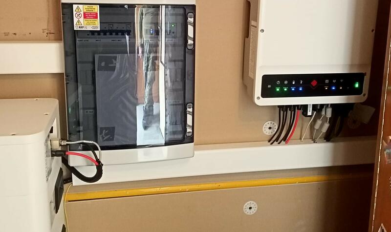 Reference: Fotovoltaická elektrárna s využitím baterií - Náklo